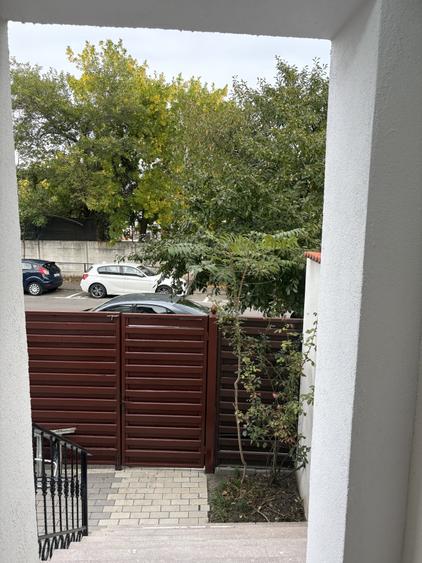 Casă individuală cu 3 camere cu Canalizare în Bucureștii Noi