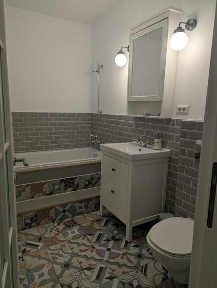 Casă cu 5 camere cu Canalizare în Străulești