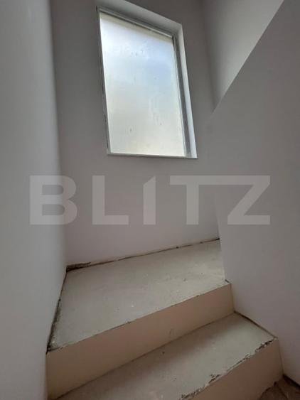 1/2 Duplex, 117mp,  despărțit prin camera tehnică - 9