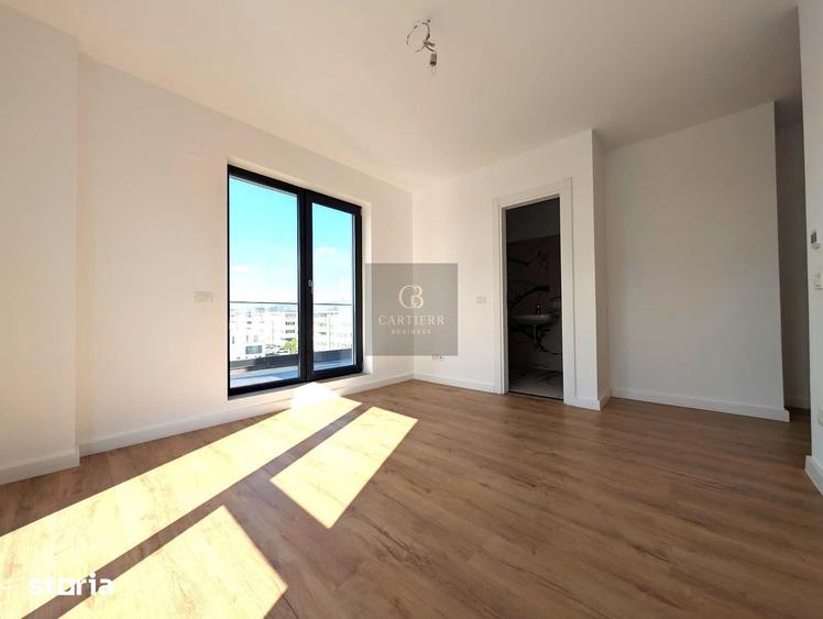 Apartament cu 5 camere decomandat în Theodor Pallady