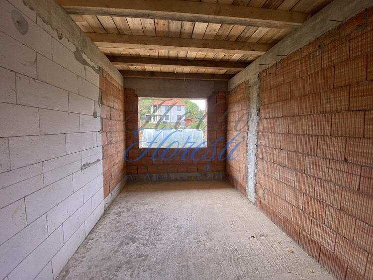 Duplex cu 5 camere cu Canalizare în Feleacu