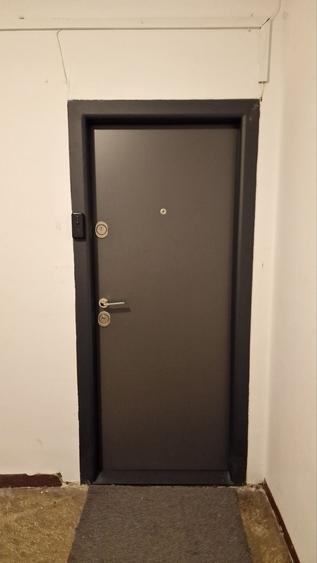 Apartament cu 2 camere decomandat, mobilat în Tei