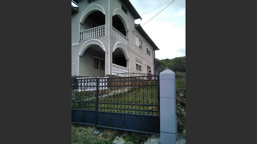 Casă cu 4 camere cu Canalizare în Năsăud