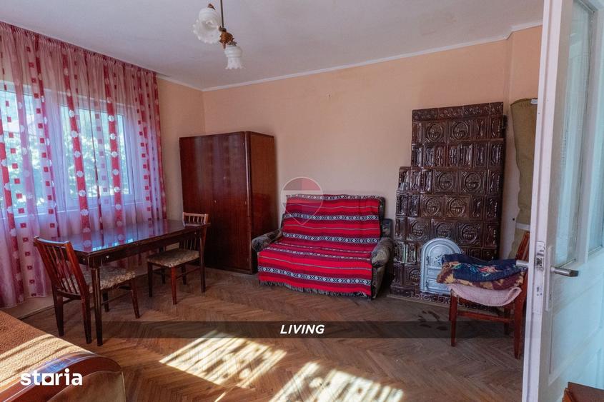 Casă cu 2 camere cu Teren 1300 Mp în Copalnic