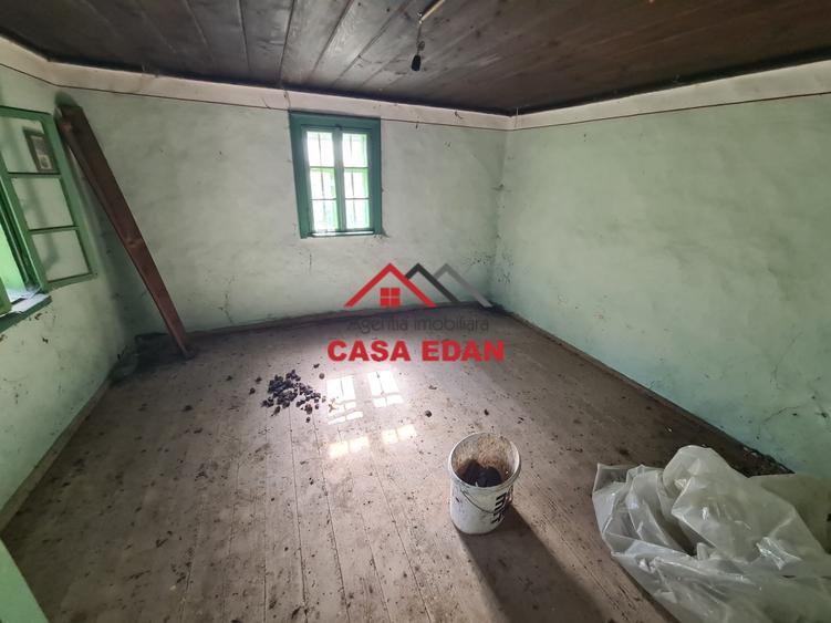 Casă individuală cu 2 camere cu Teren 894 Mp în Breaza