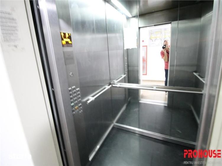 Apartament cu 3 camere decomandat în Mioriței
