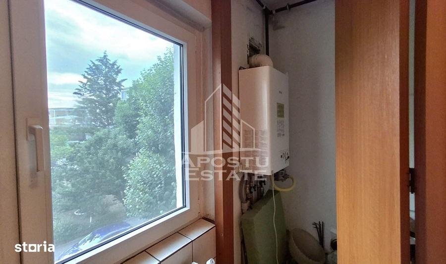 Apartament cu 2 camere semidecomandat în Micălaca