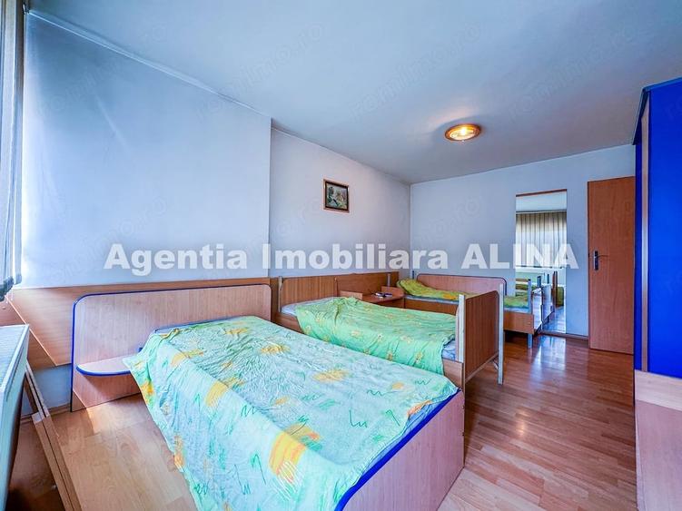 Apartament cu 4 camere decomandat în Decebal