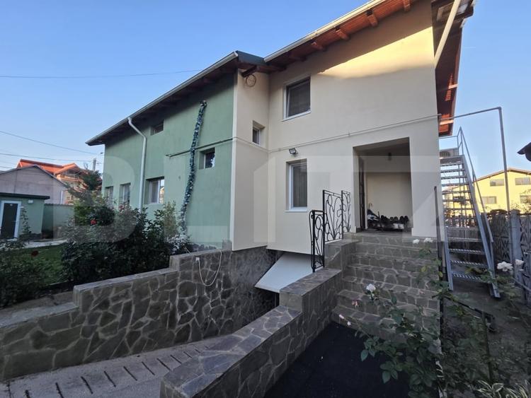 Casă individuală cu 6 camere cu Canalizare în Micro 3