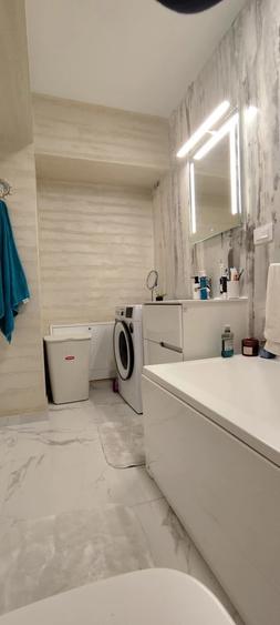 Apartament cu 2 camere decomandat, mobilat în Vișani