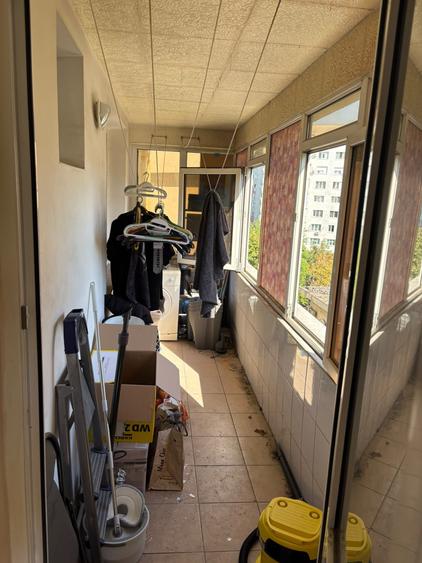 Apartament cu 2 camere semidecomandat în Colentina