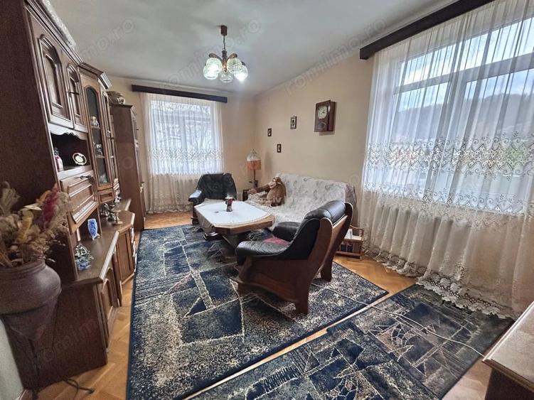 Apartament cu 3 camere decomandat în Luncă