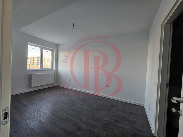 Apartament cu 3 camere semidecomandat în Theodor Pallady