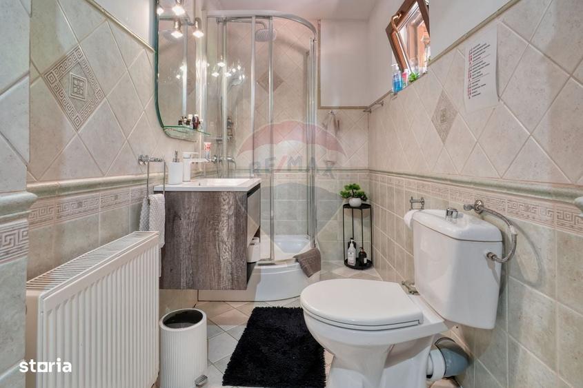 Casă cu 4 camere în Vâlcele