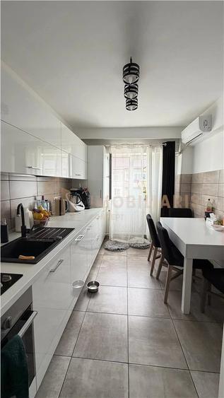 Apartament 4 camere, zona Hortensiei - 10