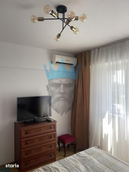 Apartament cu 3 camere în Tineretului