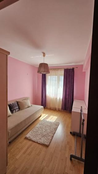 Casă individuală cu 4 camere cu Canalizare în Boreal