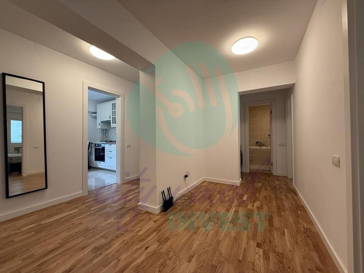 Apartament cu 4 camere decomandat, mobilat în Magheru