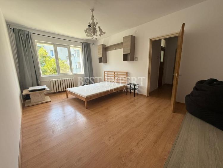 Apartament cu 2 camere decomandat în Dristor