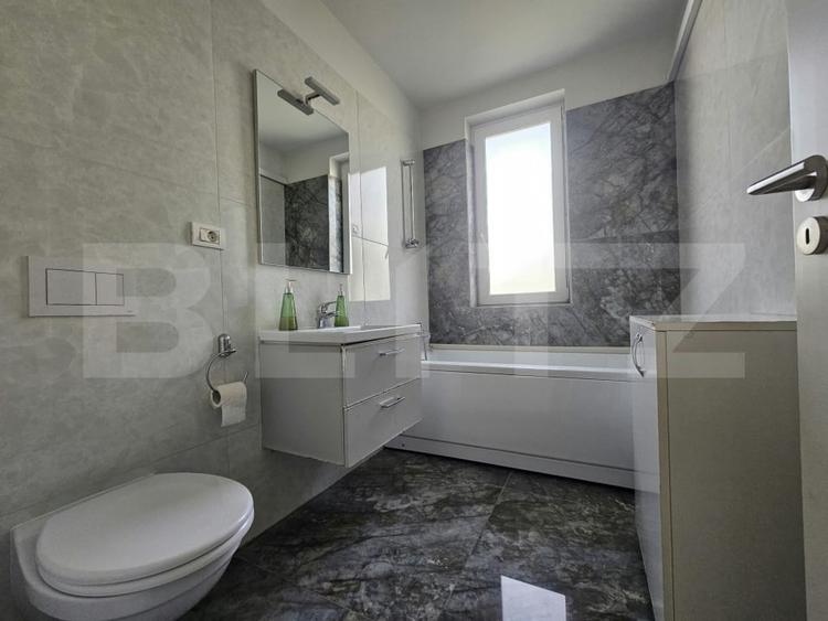 Apartament cu 3 camere decomandat, mobilat în Dumbrăvița