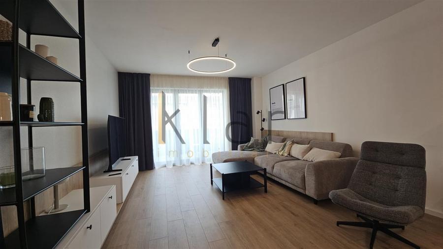 Apartament cu 2 camere semidecomandat, mobilat în Semicentral