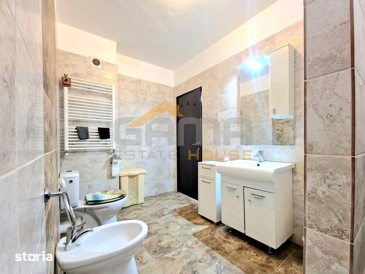 Apartament cu 3 camere în Intim