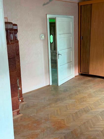 Casă individuală cu 4 camere cu Garaj în Central