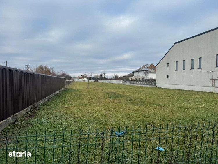 Casă cu 4 camere cu Teren 4400 Mp în Rădăuți