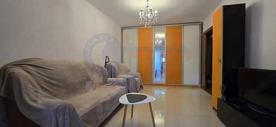 Apartament cu 2 camere decomandat în Central