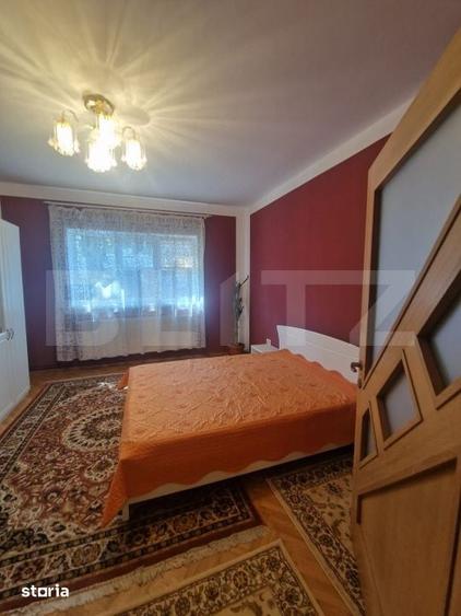 Apartament cu 3 camere în Florilor