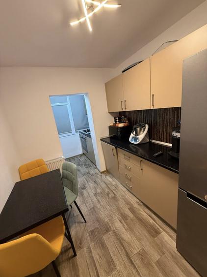 Apartament cu 2 camere decomandat, mobilat în Km 5