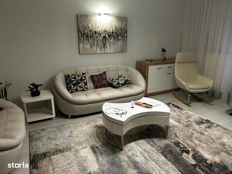Apartament cu 3 camere, mobilat în Central