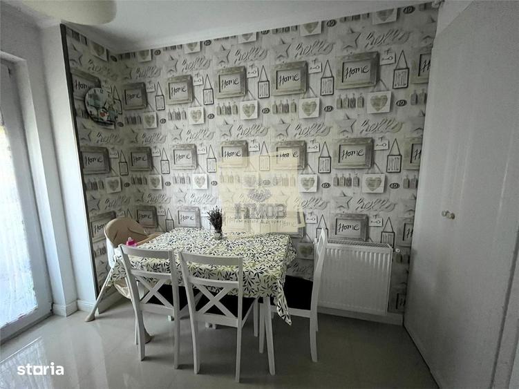 Apartament cu 3 camere decomandat în Turnișor