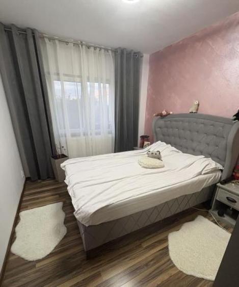 Apartament cu 3 camere, mobilat în Aviației