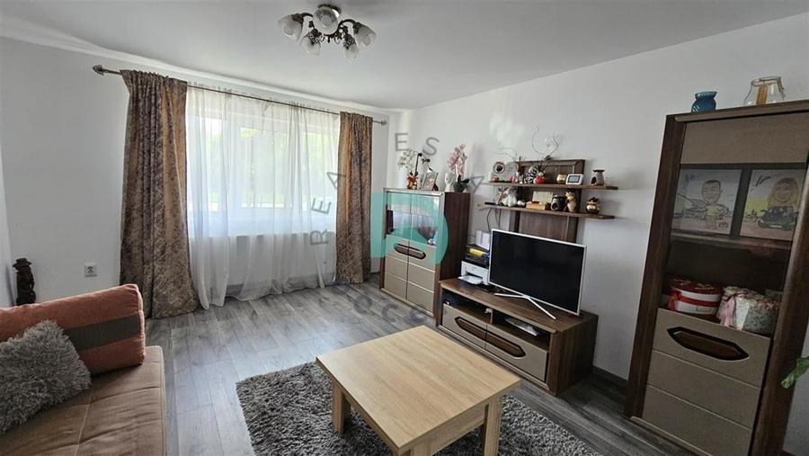 Apartament cu 2 camere decomandat, mobilat în Tractorul — fotografia 1