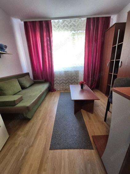 Garsonieră decomandată în Ciarda Roșie