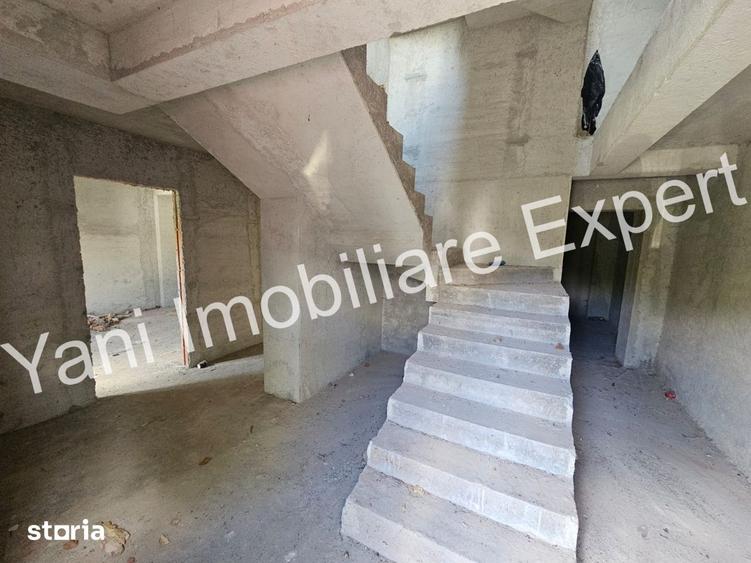 Spațiu comercial, de 174 mp, în Curtea de Argeș