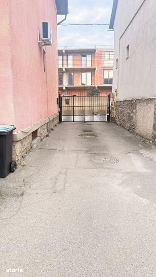 Apartament cu 3 camere în Valea Roșie