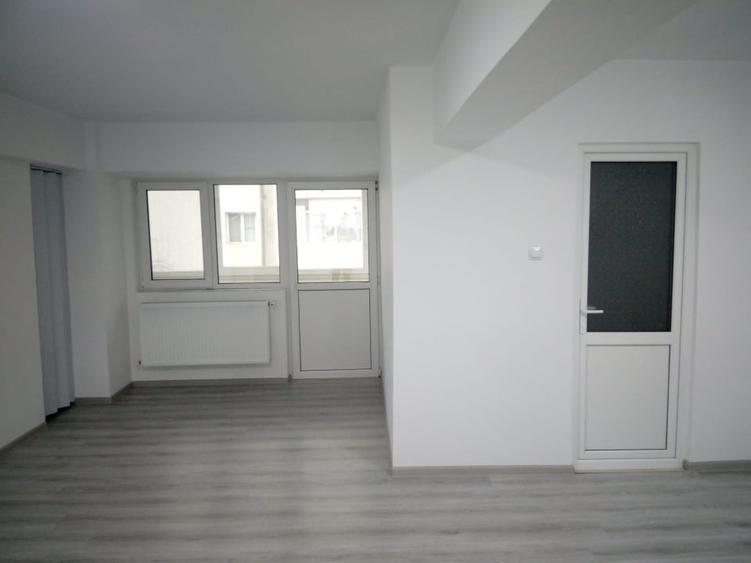 Spațiu comercial, de 42 mp, în Central