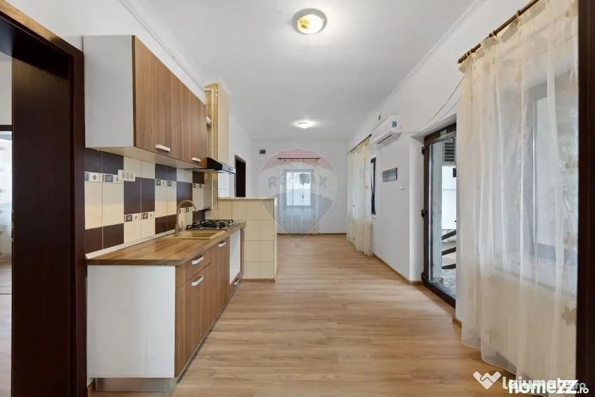 Spațiu comercial, de 75 mp, în Pârneava
