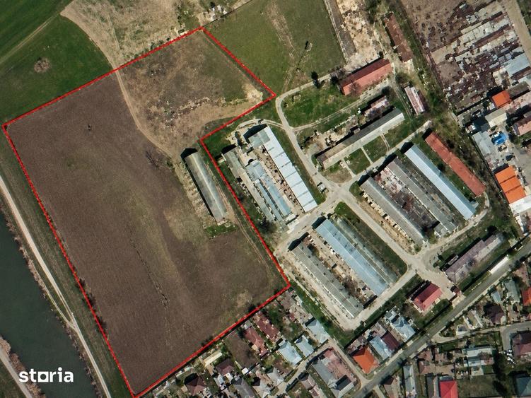 Teren de 40000 mp, în Ivești