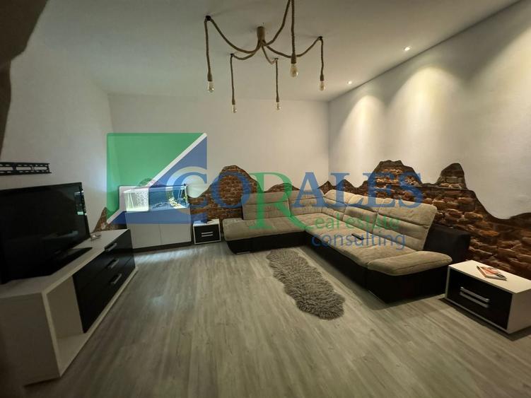Apartament cu 3 camere nedecomandat, mobilat în Odobescu