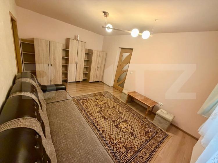 Apartament cu 2 camere semidecomandat, mobilat în Calea București