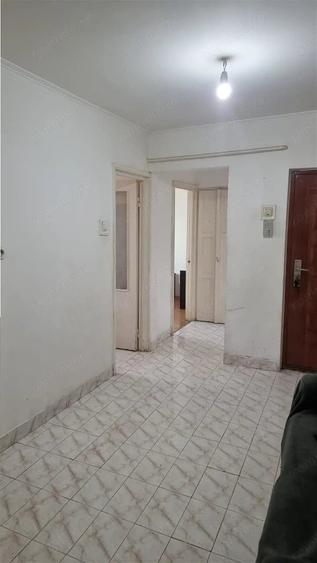 Apartament cu 2 camere decomandat în Ostroveni