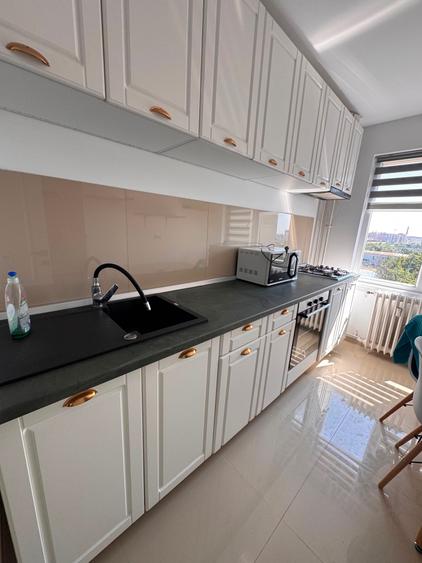 Apartament cu 2 camere decomandat în 1 Decembrie 1918