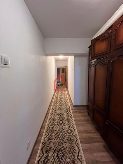 Apartament cu 2 camere decomandat, mobilat în Hala Centrală