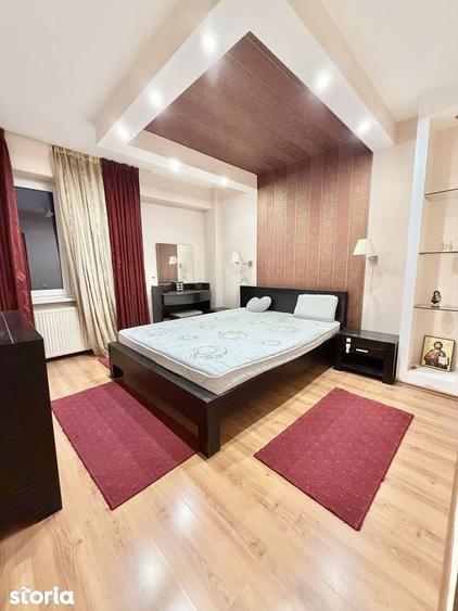 Apartament cu 3 camere decomandat în Tudor