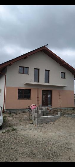 Casă cu 4 camere în Miroslava