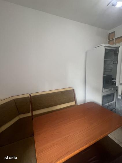 Apartament cu 2 camere în Podu Roș