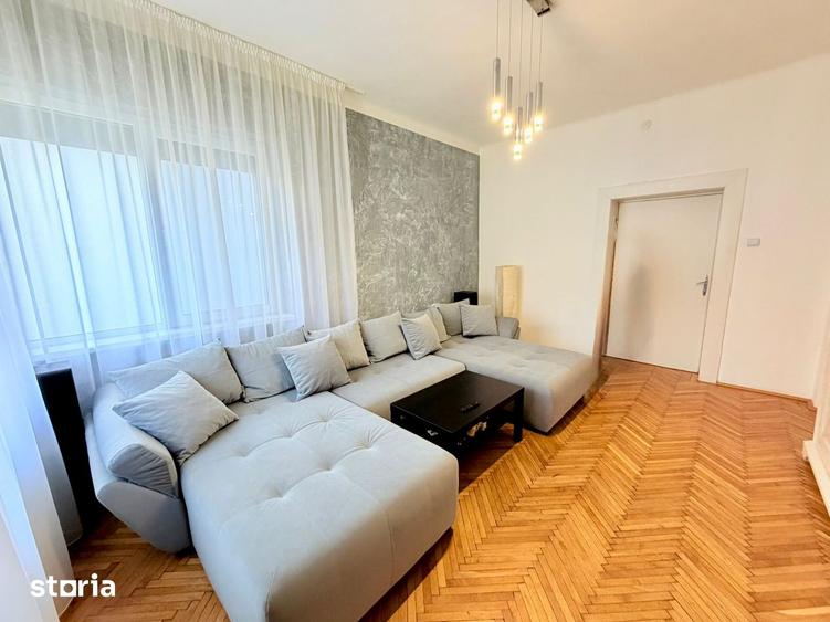 Casă cu 3 camere decomandat cu Canalizare în Central